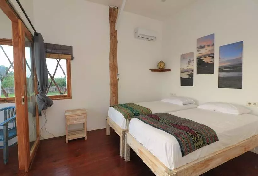 ユースホステル The Tree House Sumbawa