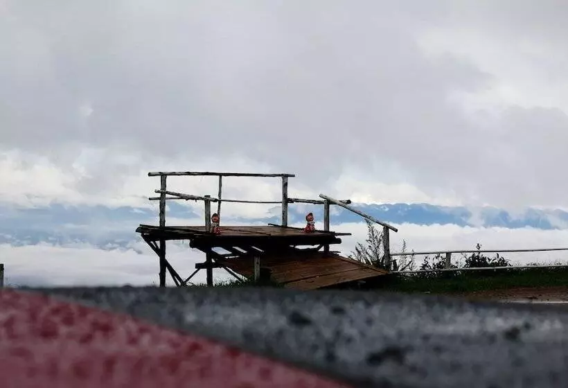 Hotelli Baanchomdow Phutubberk