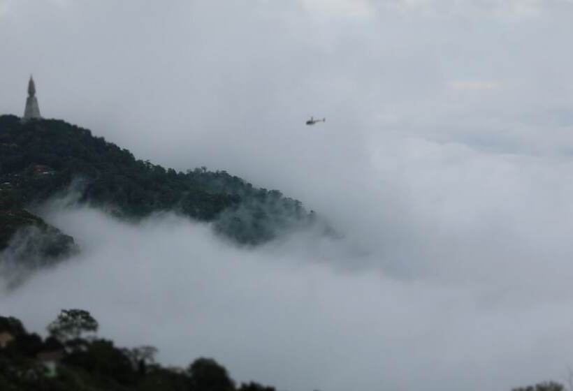 בית מלון כפרי Baanchomdow Phutubberk