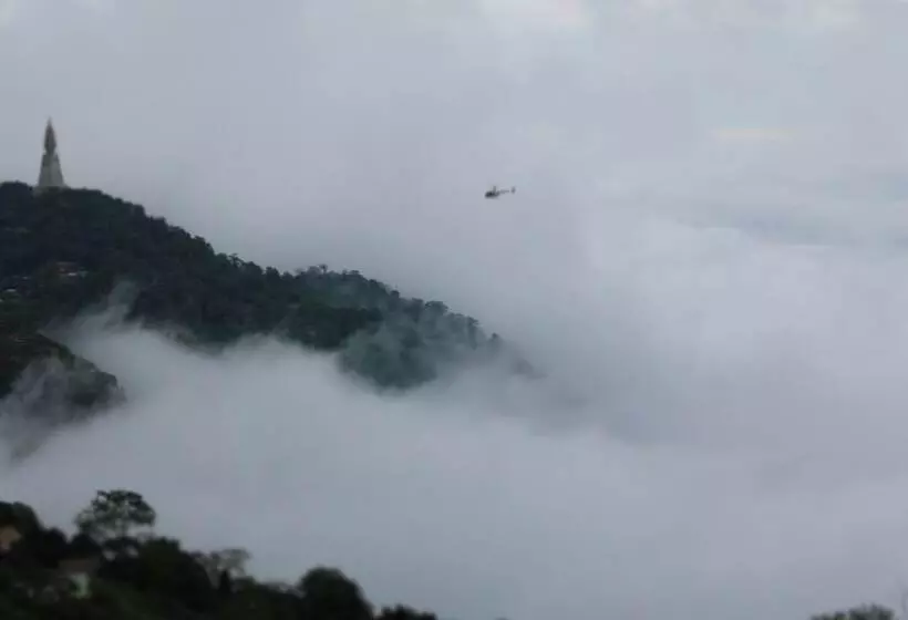 Hotelli Baanchomdow Phutubberk