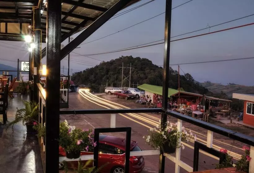 Hotelli Baanchomdow Phutubberk