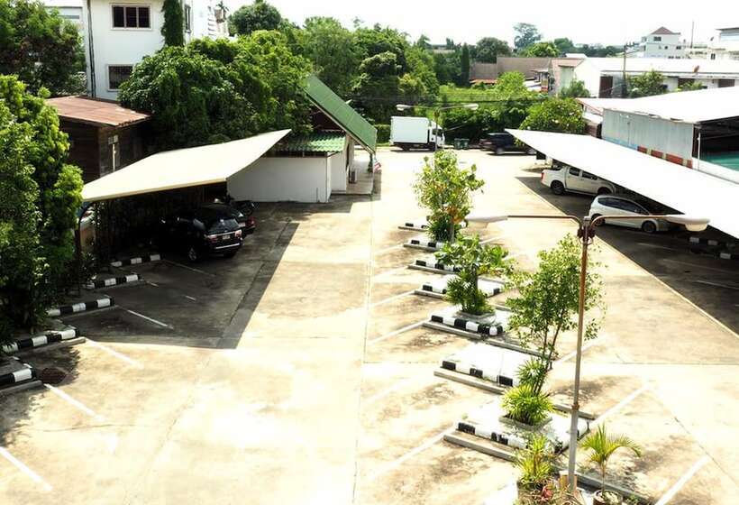 Hotel Chatsuree Mansion