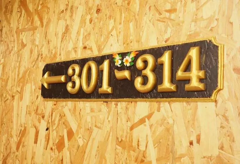 Hotelli Chatsuree Mansion