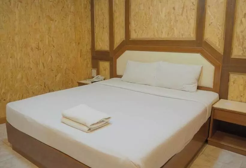 Hotelli Chatsuree Mansion