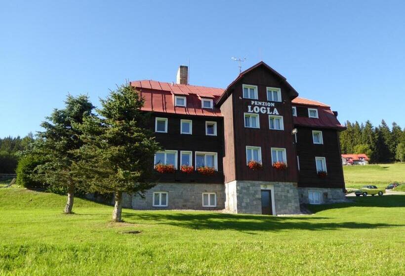 فندق Penzion Logla