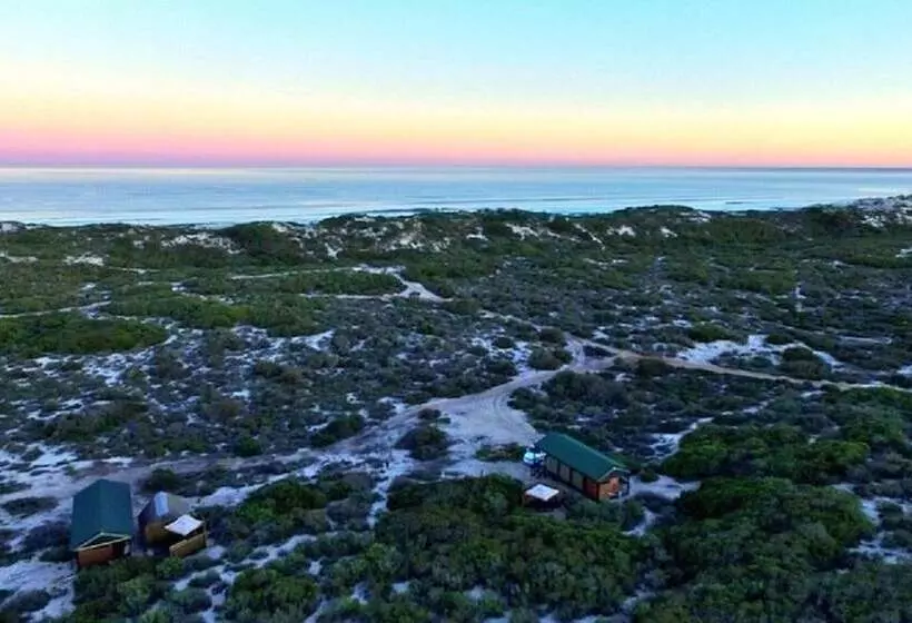 Hotelli West Coast Luxury Tents