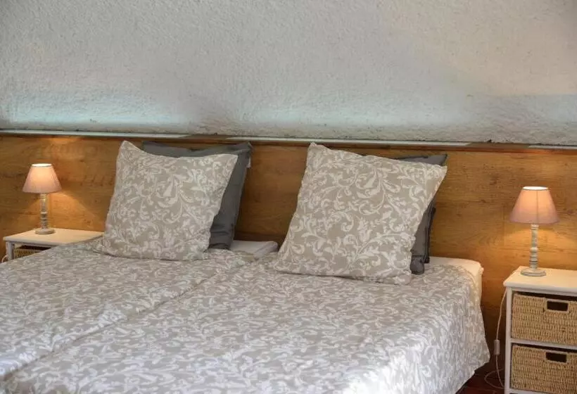 ペンション Au Grand Bonheur