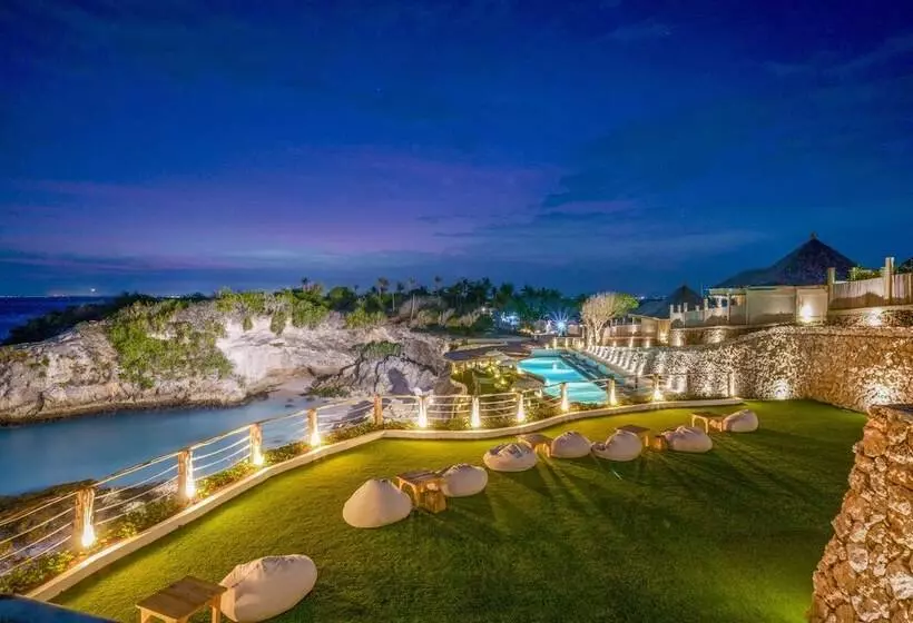 Majatalo Blue Lagoon Avia Villas