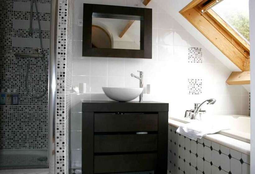 ペンション Les Hauts Du Val  Chambres D Hotes