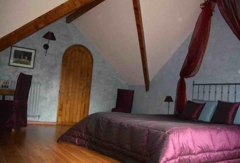 ペンション Les Hauts Du Val  Chambres D Hotes