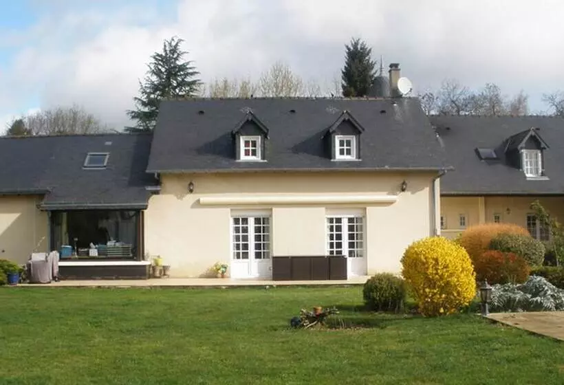 تختخواب و صبحانه Chambres D Hôtes Chesne