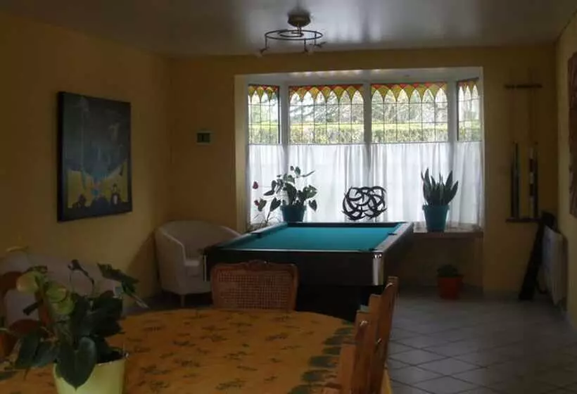 تختخواب و صبحانه Chambres D Hôtes Chesne