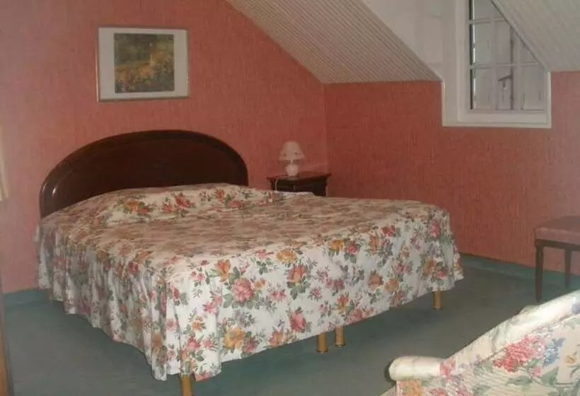 تختخواب و صبحانه Chambres D Hôtes Chesne