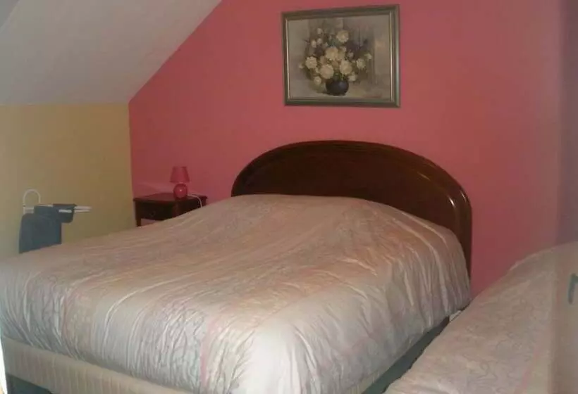 تختخواب و صبحانه Chambres D Hôtes Chesne