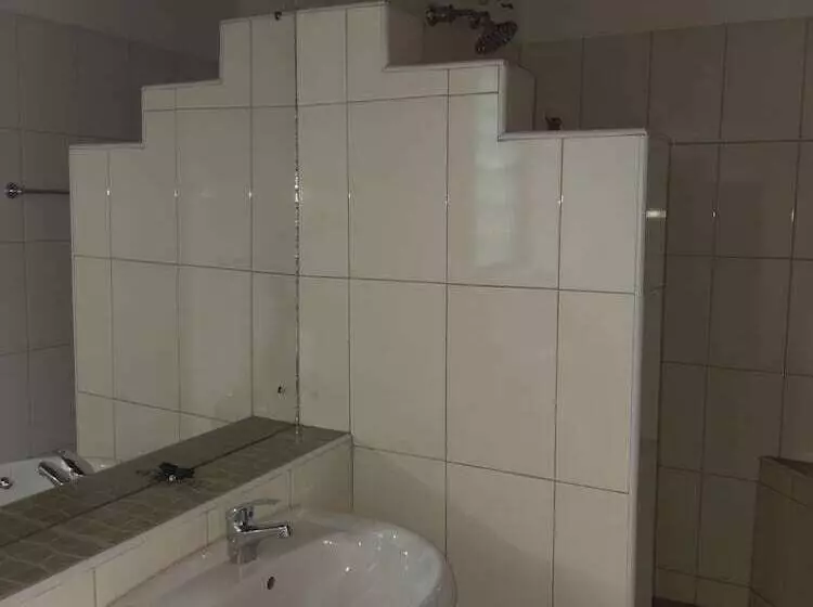 ホテル Big Foot Safari Lodge