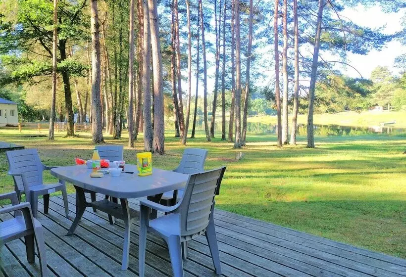 ホテル Camping Du Lac De Feyt