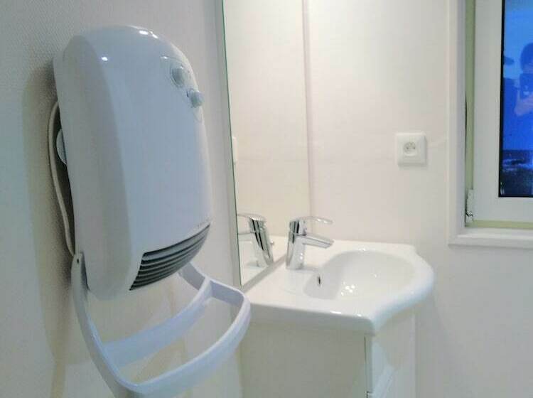 Отель Camping Du Lac De Feyt