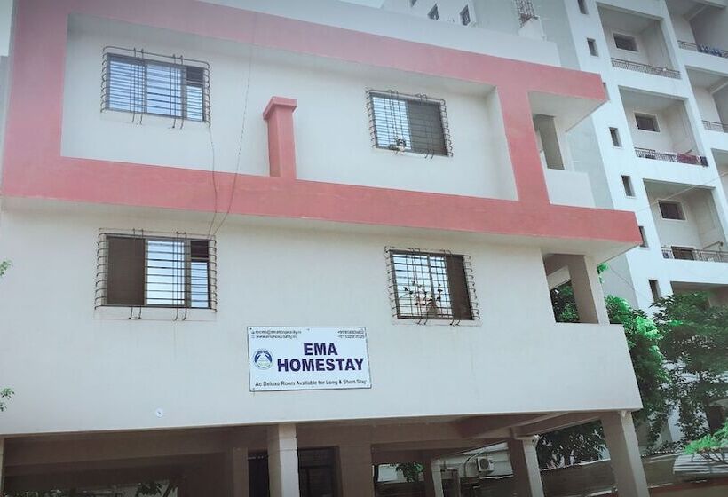 هتل Ema Homestay