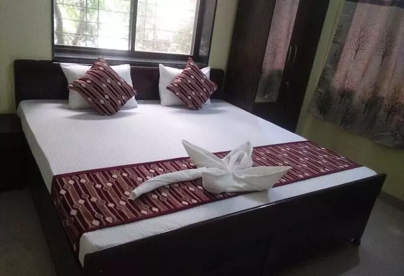 Hotelli Ema Homestay