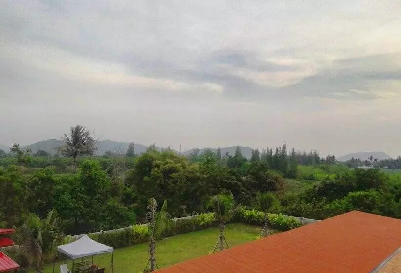 Hotelli Oasis Resort