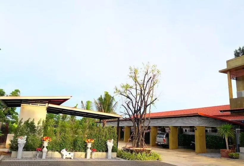 Hotelli Oasis Resort