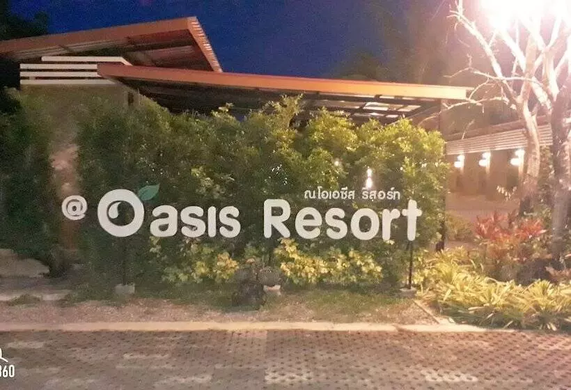 Hotelli Oasis Resort