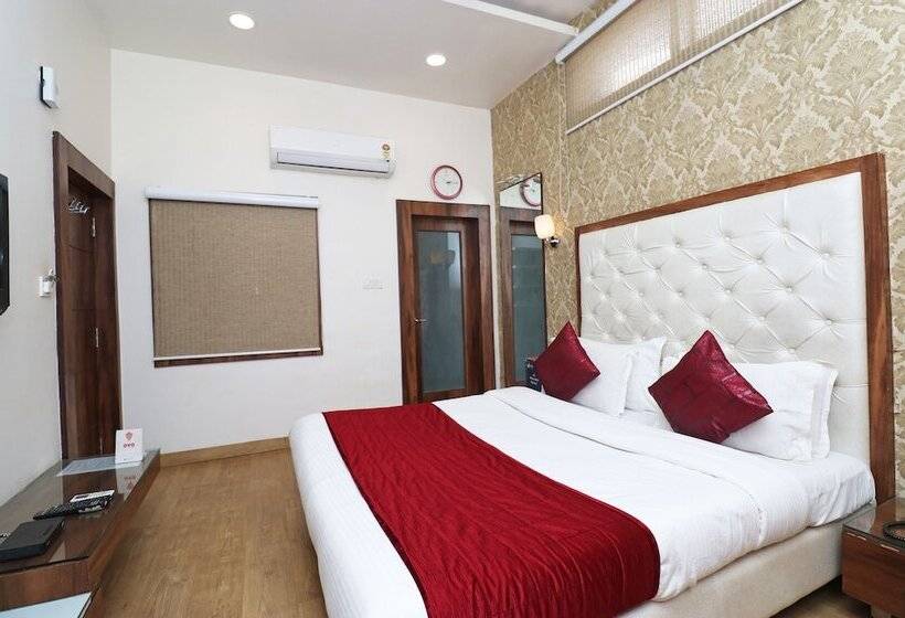 Hotelli Pandav By Oyo Rooms