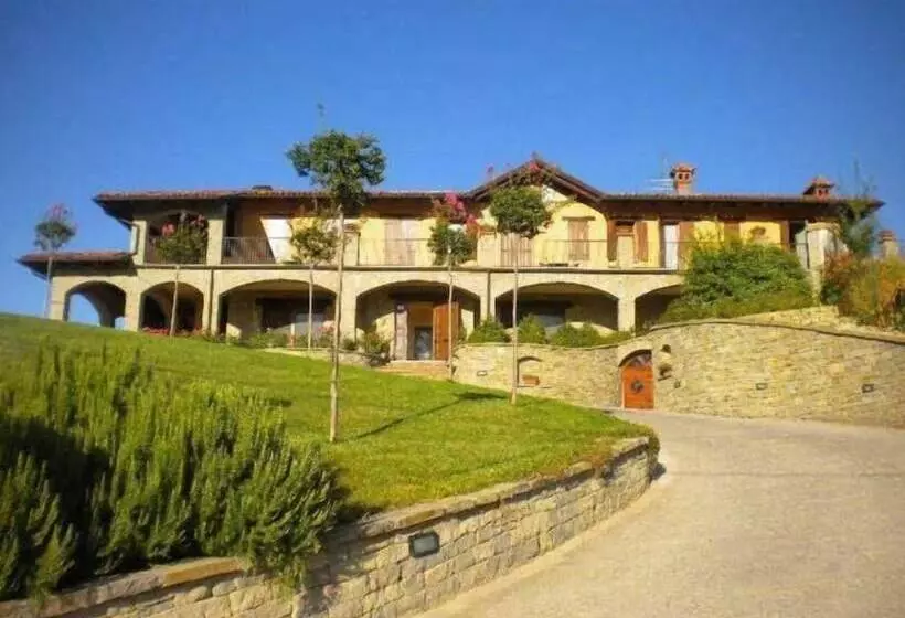 Maaseutuhotelli Agriturismo Al Castle