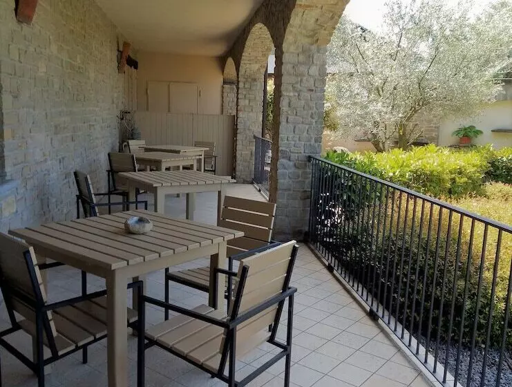 Maaseutuhotelli Agriturismo Al Castle