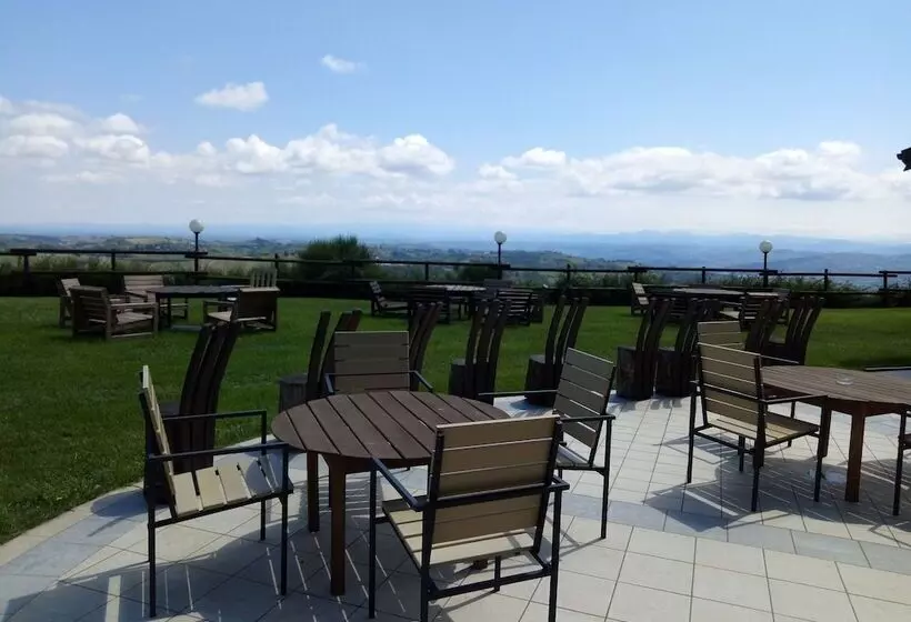 Maaseutuhotelli Agriturismo Al Castle