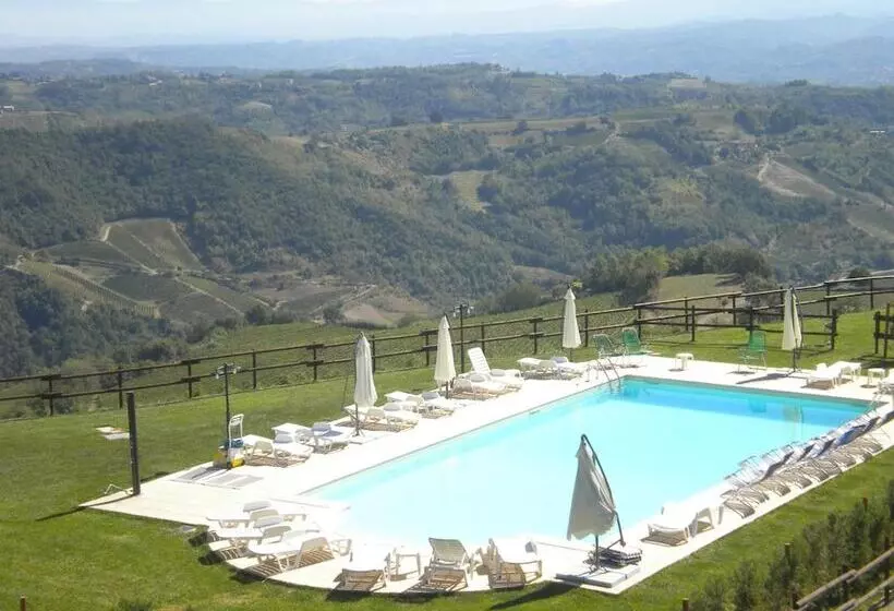 Maaseutuhotelli Agriturismo Al Castle