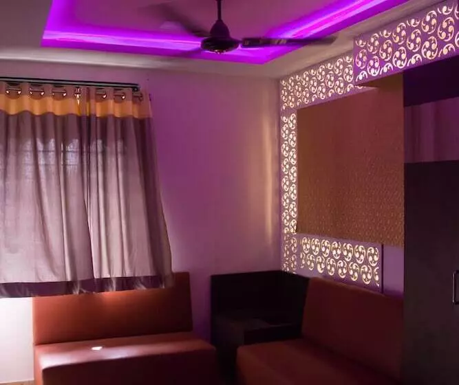 Hotelli Shree Palace & Restaurant