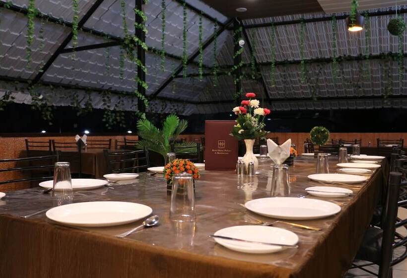 酒店 Shree Palace & Restaurant