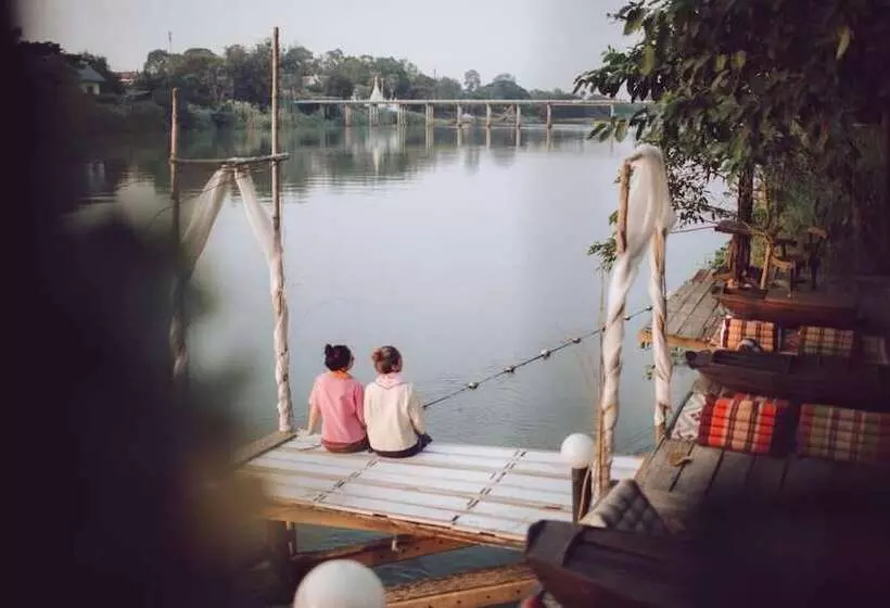 ホテル The Antique Riverside Resort