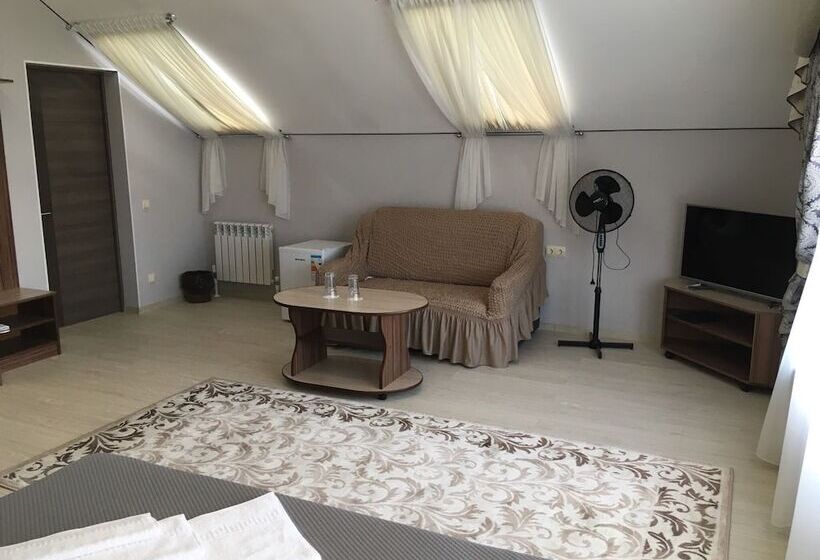 בית מלון כפרי Ustyzhna