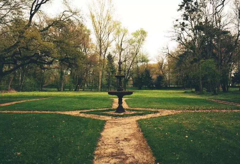 Majatalo Château De Varennes