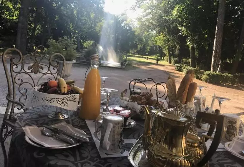 Majatalo Château De Varennes