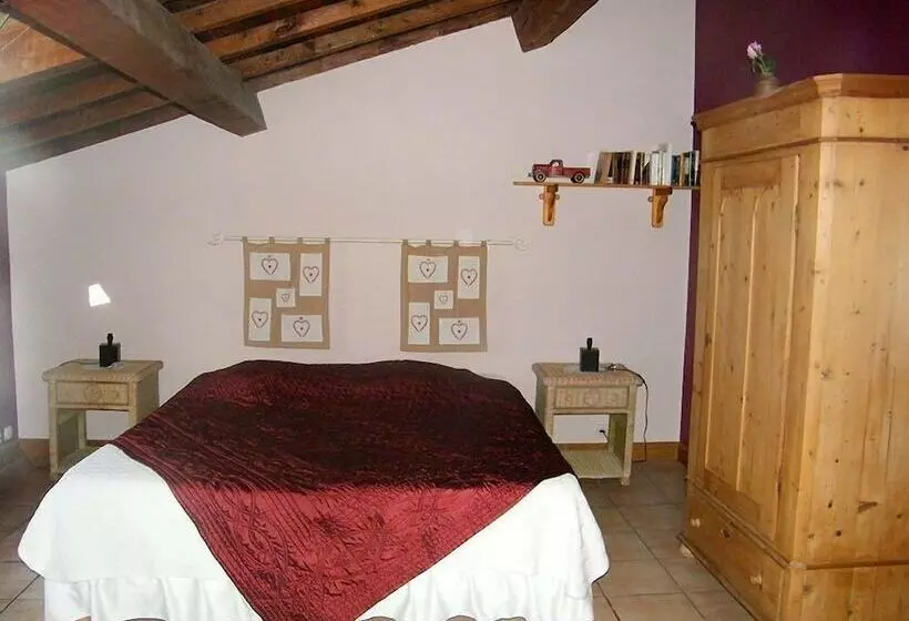 Majatalo La Sauzette