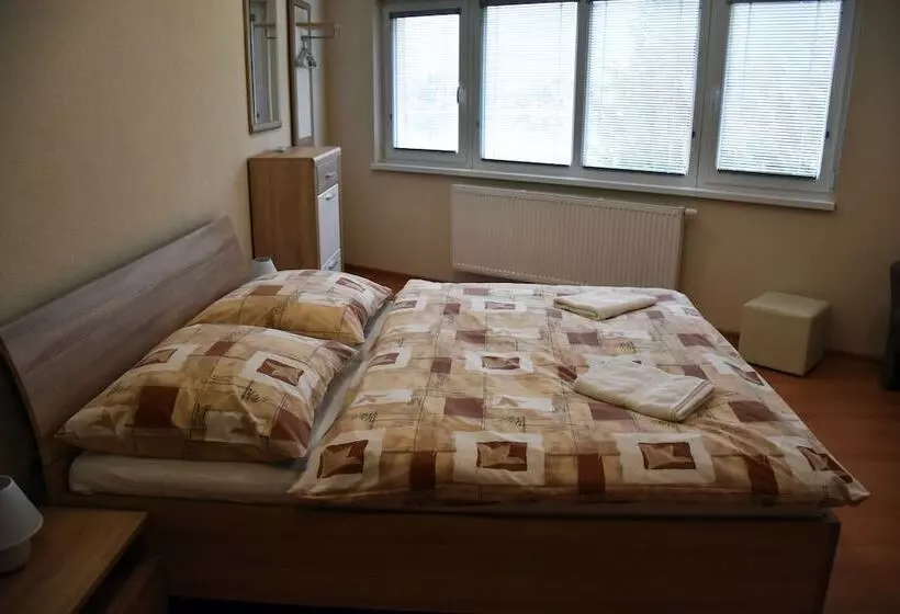 ペンション Penzión Koruna