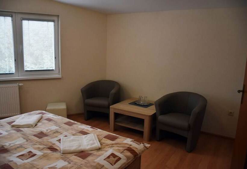 ペンション Penzión Koruna