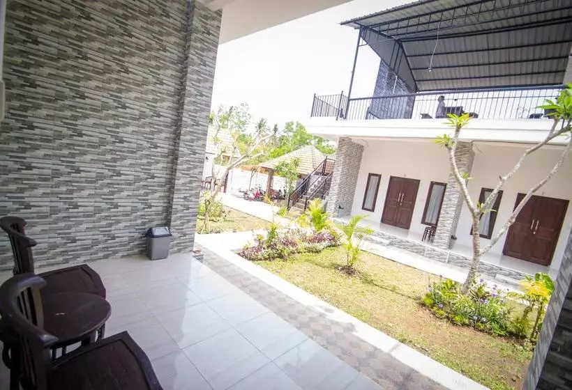 Majatalo Puri Ratu Nusa Penida