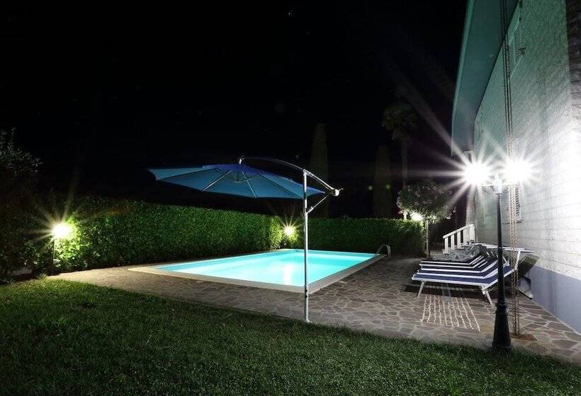 פנסיון Villa Rosa