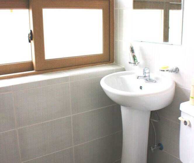 Story Road Guesthouse   Hostel