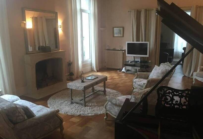 مبيت وإفطار Domaine Des 1000 Navettes