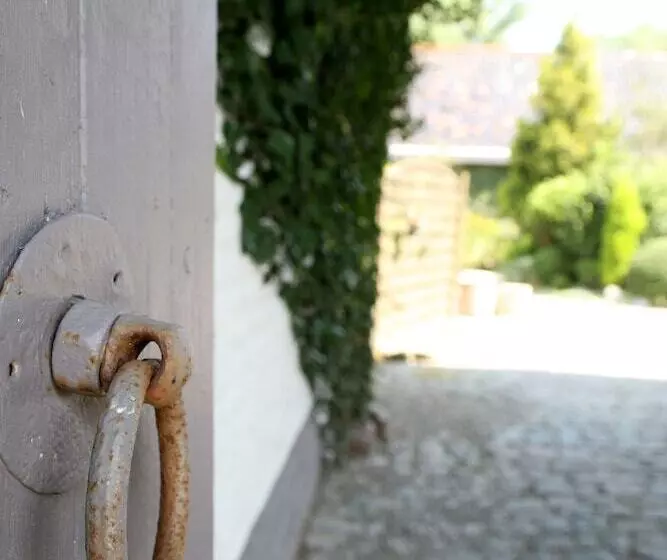 Aamiaismajoitus (B&B) La Ferme Des Buis