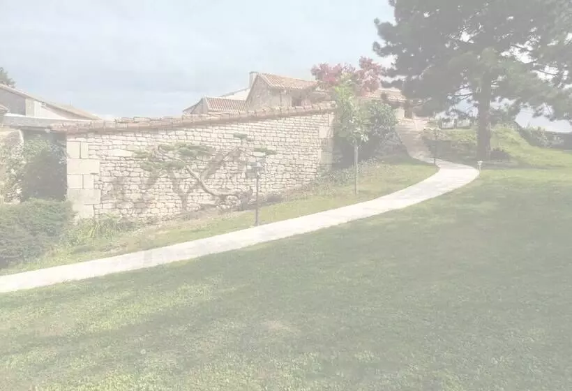 Aamiaismajoitus (B&B) La Parenthese De Chalais