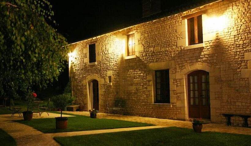 Bed and Breakfast La Parenthese De Chalais