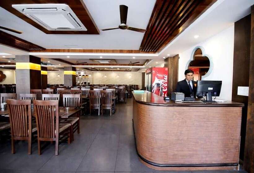 فندق Highway Kings