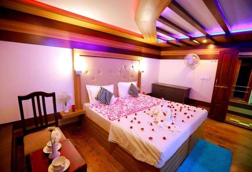 فندق Indiavacationz Houseboat