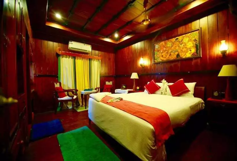 Hotelli Indiavacationz Houseboat